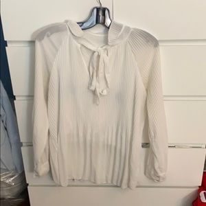 Long sleeved white blouse